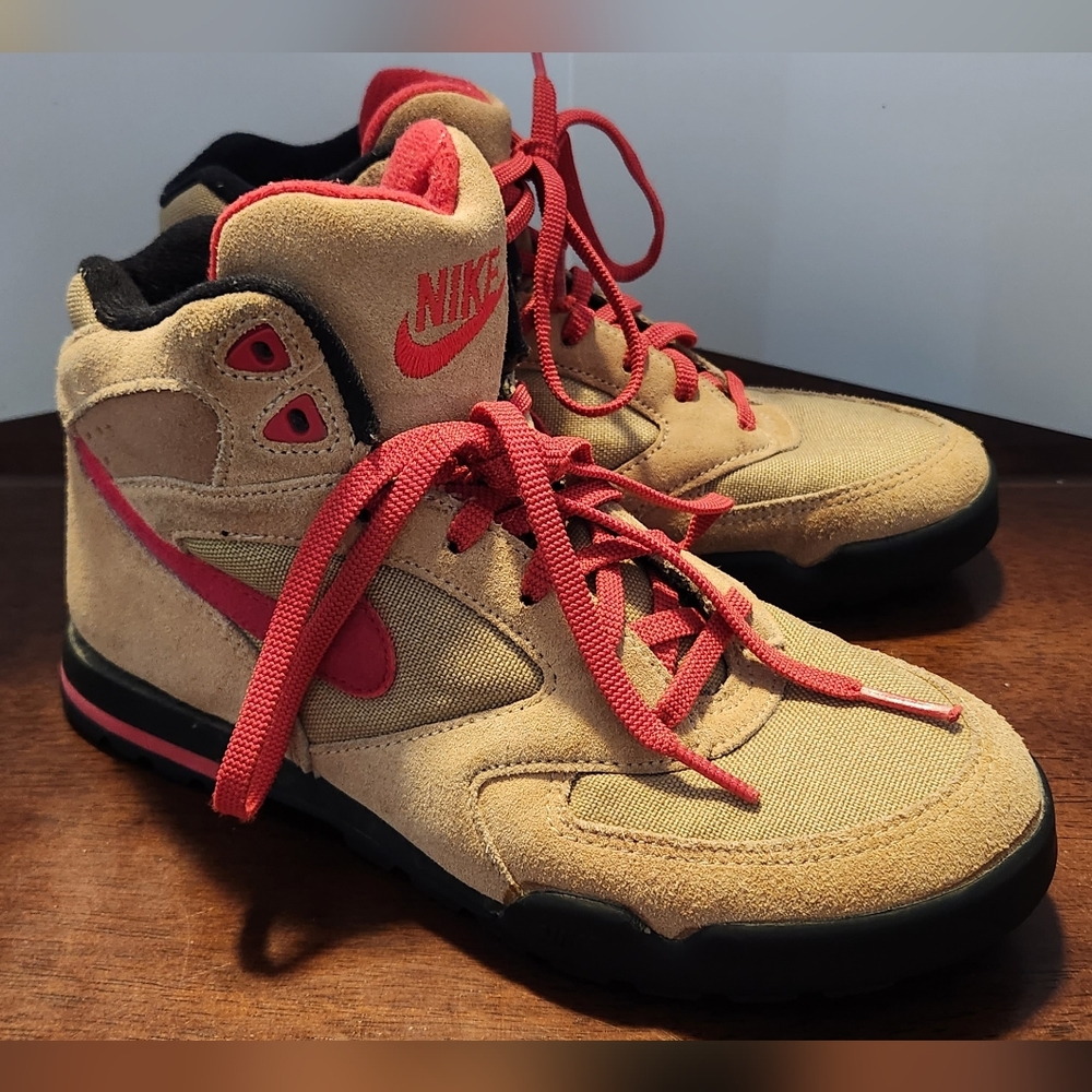 Vtg 90s NIKE Caldera Hiking Trail Suede Pink Brown Boots Womens 7.5 185008 Korea